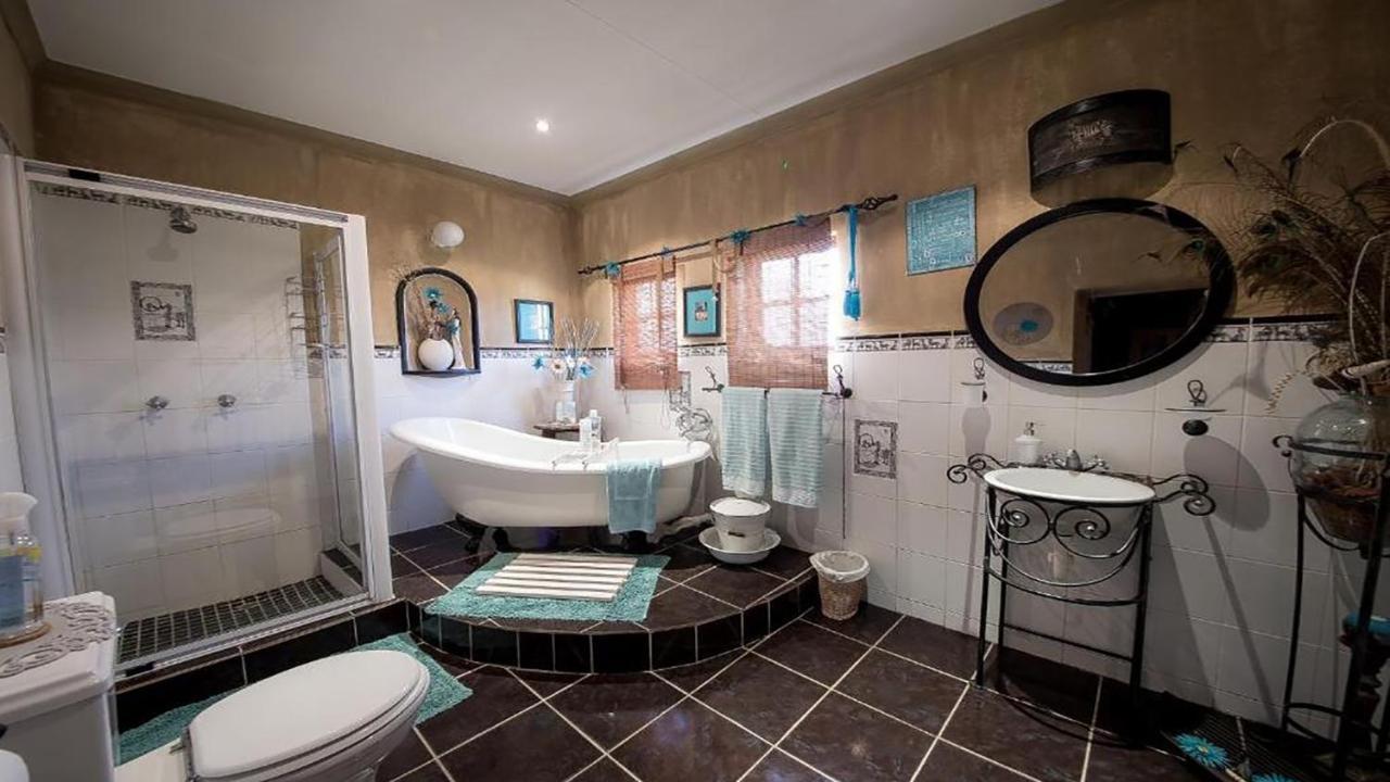Tarentaalrand Guesthouse Upington Exterior photo